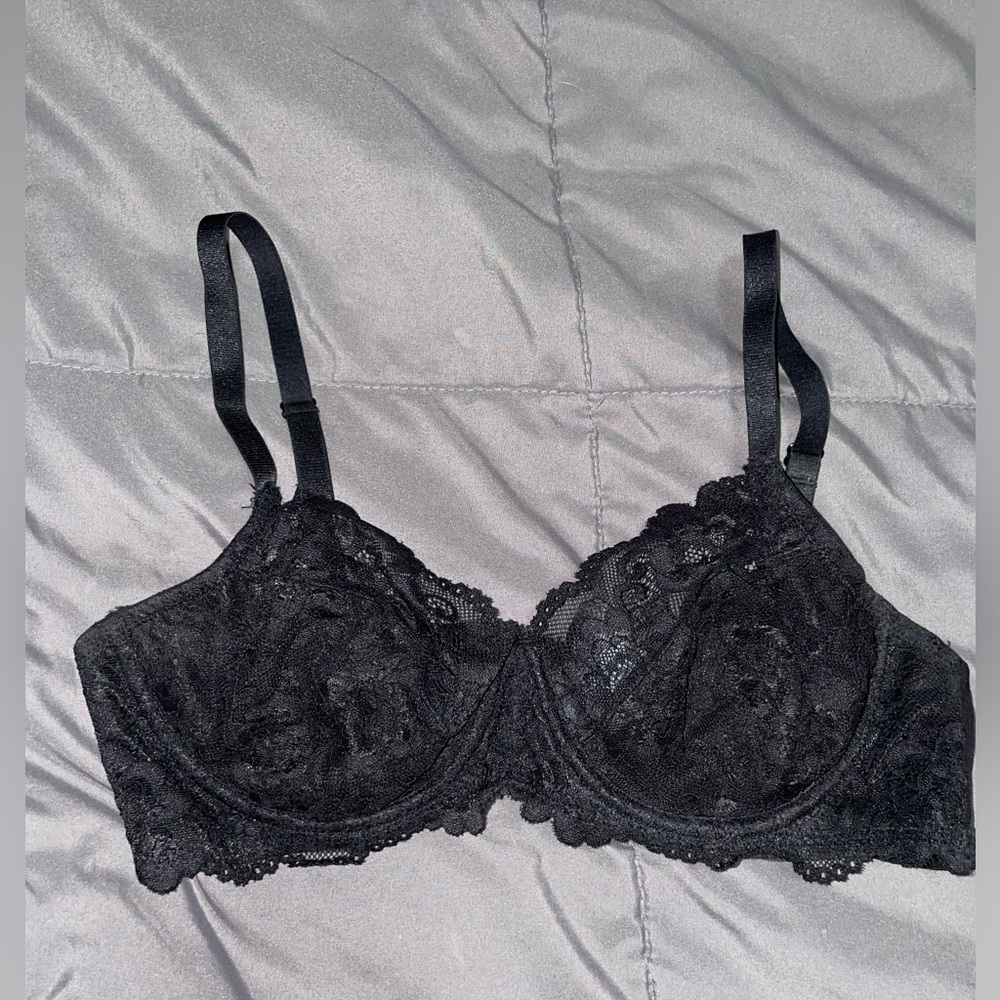H&M lace bra. Like new
